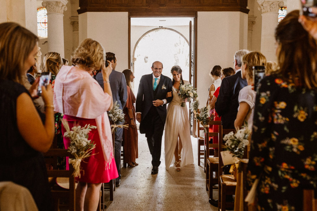 Clémence & François - Mariage rustique et Kinfolk en provence - Saint Rémy de Provence - Marc Ribis