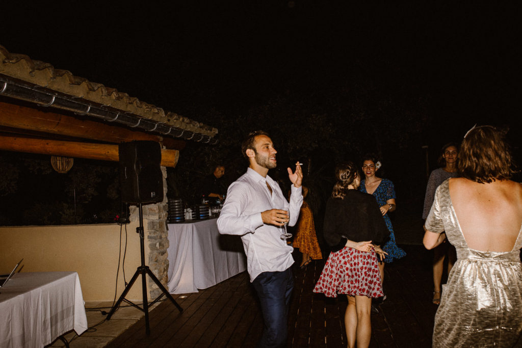 Alice & Quentin_Mariage kinfolk à Avignon_Domaine Le Grand Belly_Rochefort du Gard_Marc Ribis_Photographe de mariage