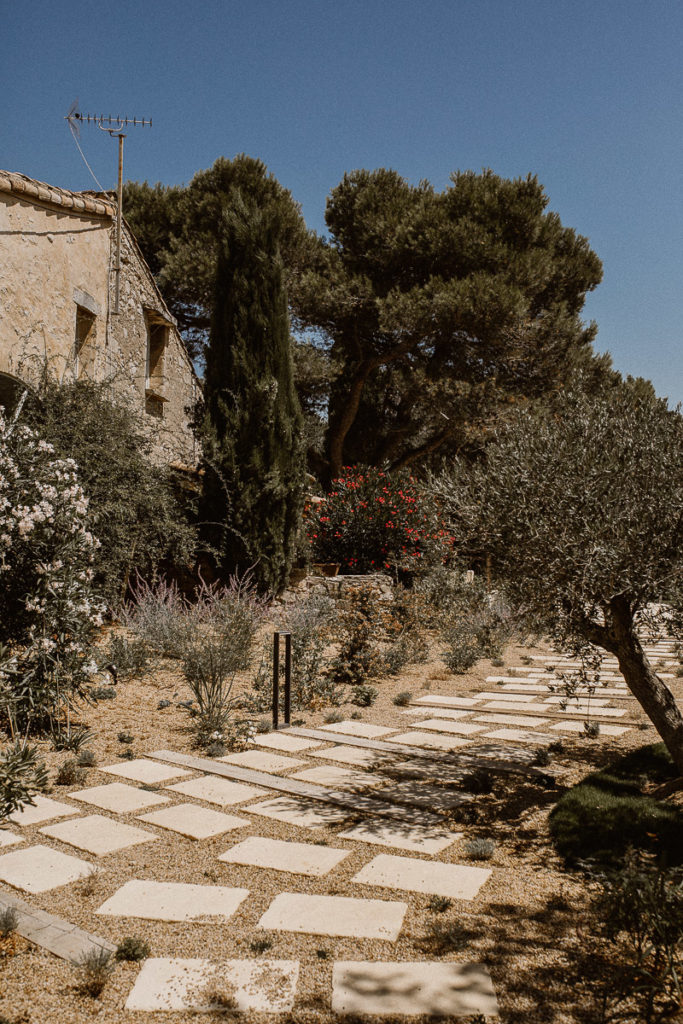 Alice & Quentin_Mariage kinfolk à Avignon_Domaine Le Grand Belly_Rochefort du Gard_Marc Ribis_Photographe de mariage